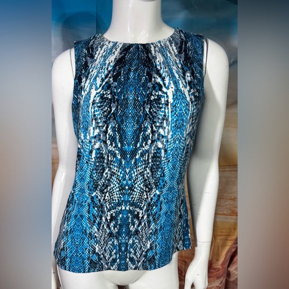 Calvin Klein top - Picture 3 of 6